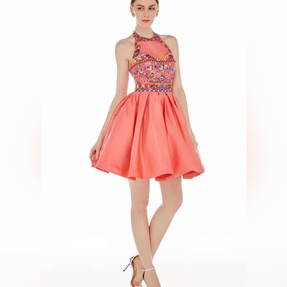 Bright floral short Semi Jr Prom dress with pockets - Picture 3 of 4